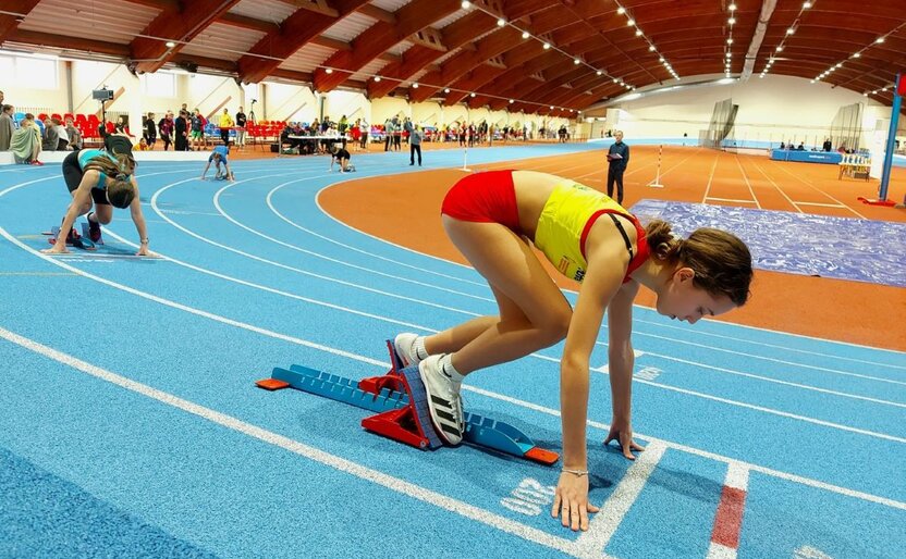 Panevėžio lengvosios atletikos manieže pradėjo veikti nauja praėjimo kontrolės sistema