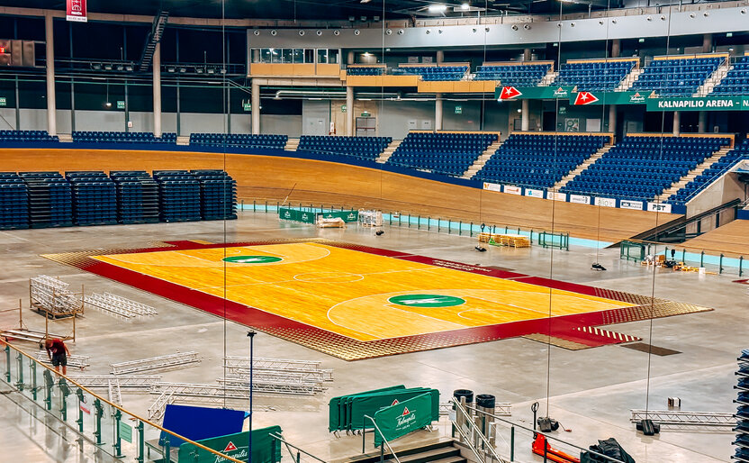 Kalnapilio arena naująjį sezoną pasitiks su visiškai nauju krepšinio parketu